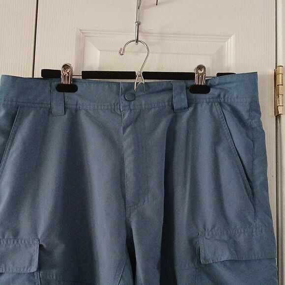 World Wide Sportsman teal cargo shorts Sz 36 EUC - Picture 3 of 5